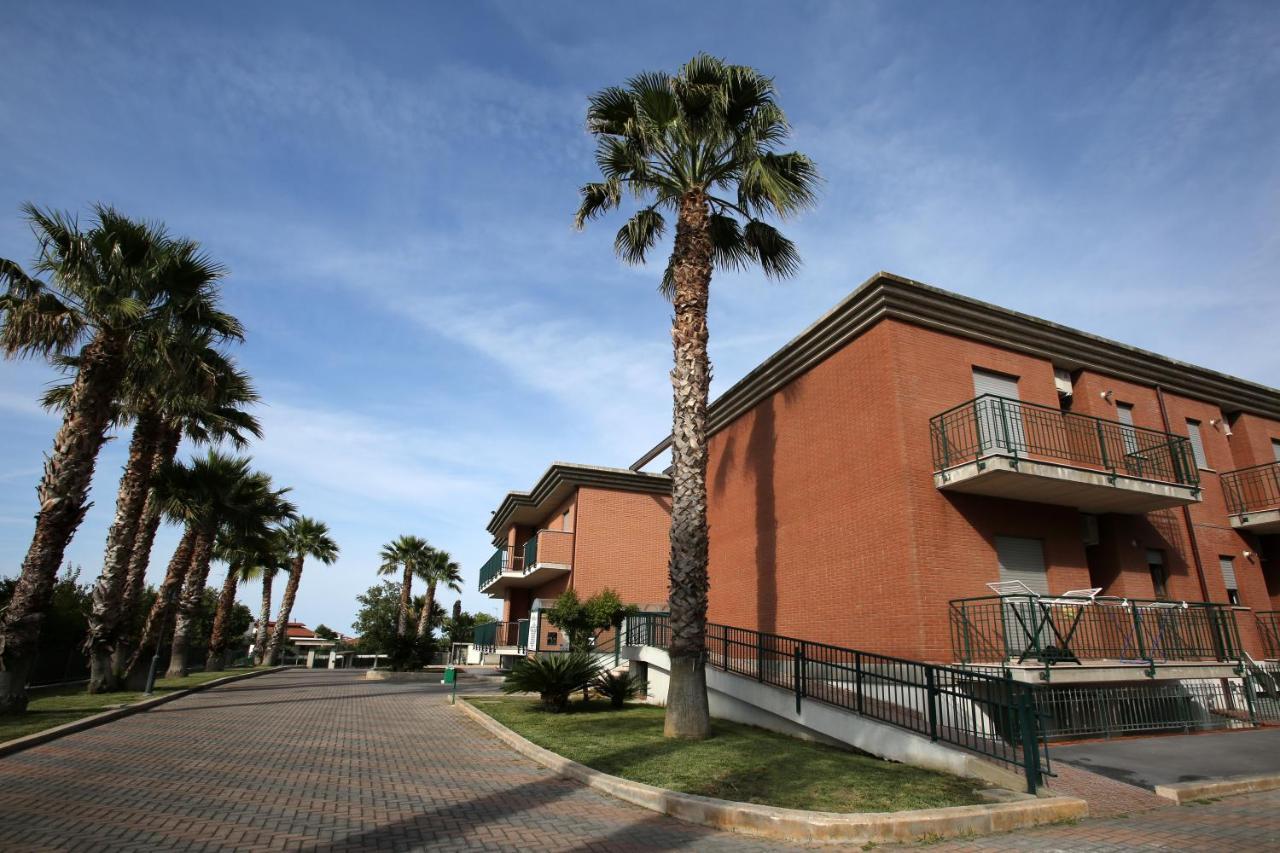 Residence Villaggio Del Sole Termoli Bagian luar foto