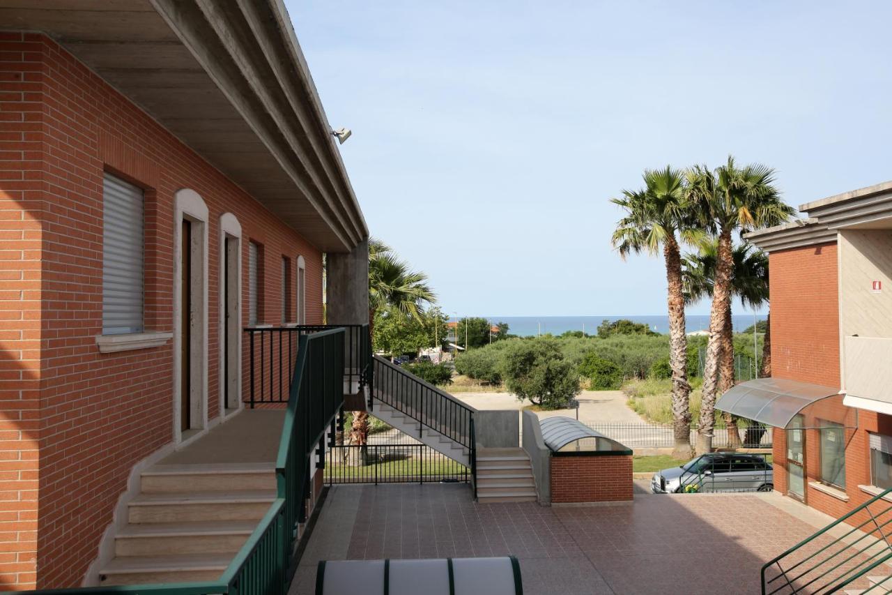 Residence Villaggio Del Sole Termoli Bagian luar foto